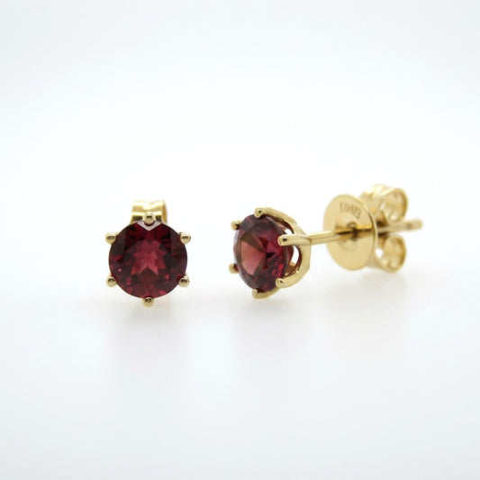 9ct Yellow Gold Round Garnet Stud Earrings
