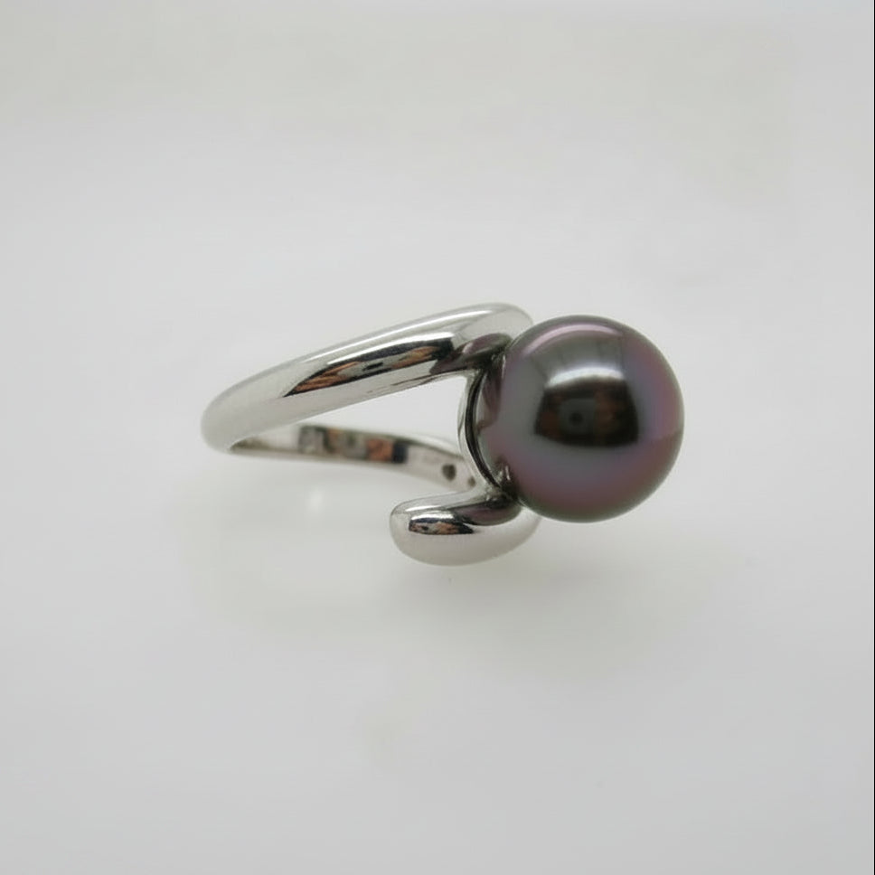 9ct White Gold 12mm Tahitian Pearl Ring