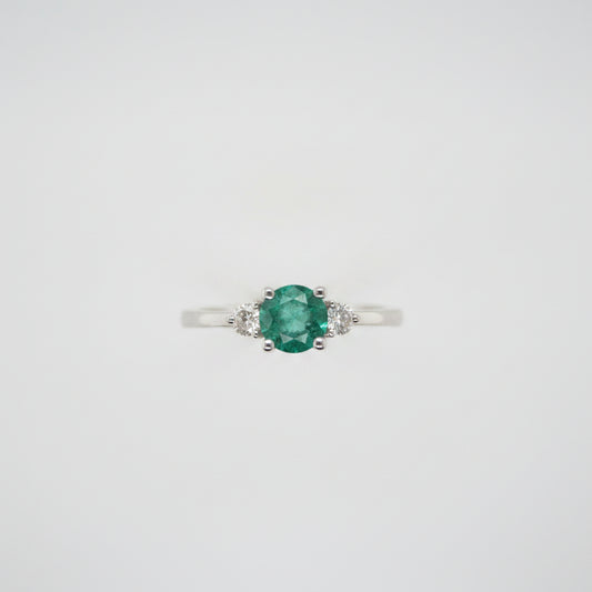 18ct White Gold Emerald & Diamond Ring