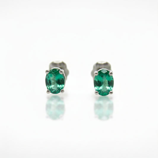 14ct White Gold Emerald Stud Earrings