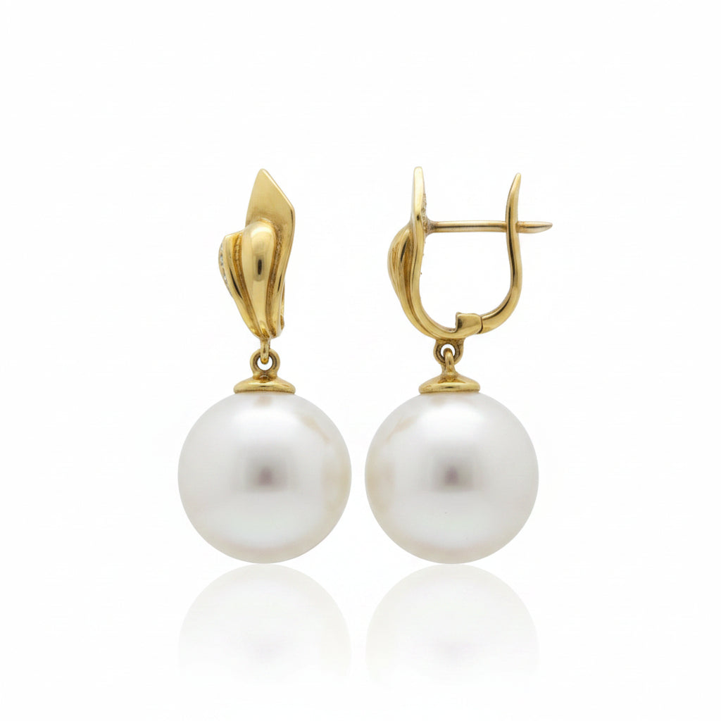 18ct Yellow Gold Broome Pearl & Diamond Huggies