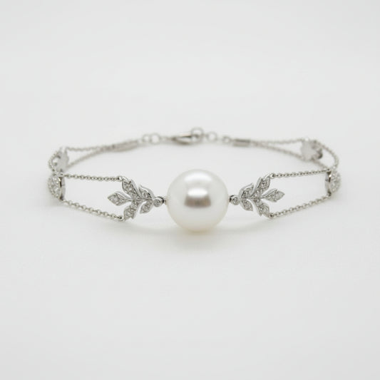 18ct White Gold Broome Pearl & Diamond Bracelet