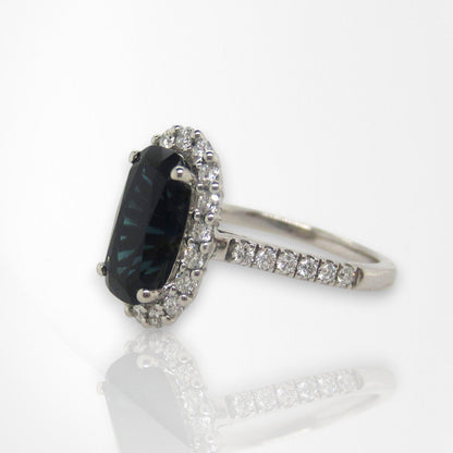 18ct White Gold Australian Sapphire & Diamond Ring