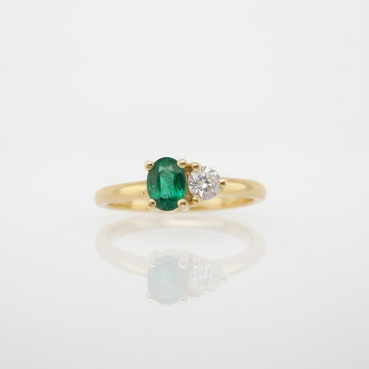 Oval Emerald & Round Diamond Toi Et Moi Ring