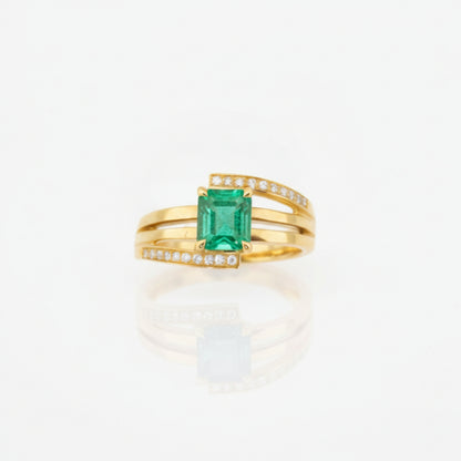 18ct Yellow Gold Emerald Cut Emerald & Diamond Ring